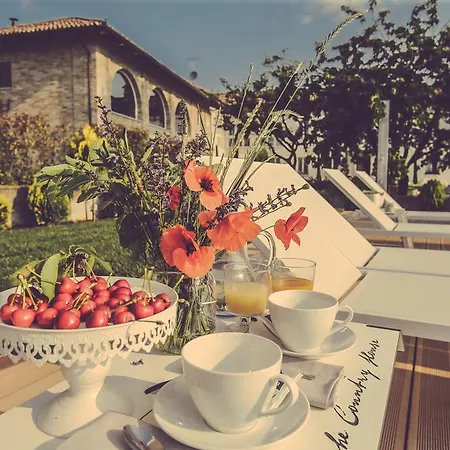 Farm stay Langhe Neive