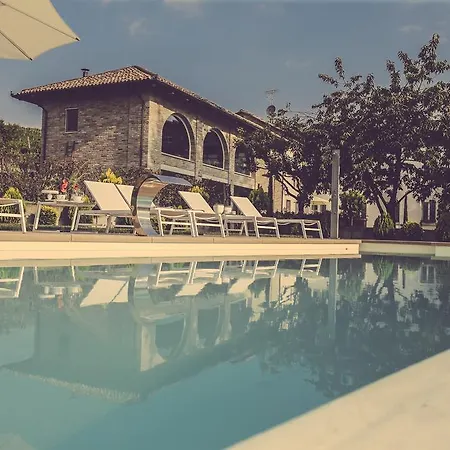 Alloggio per agriturismo Langhe