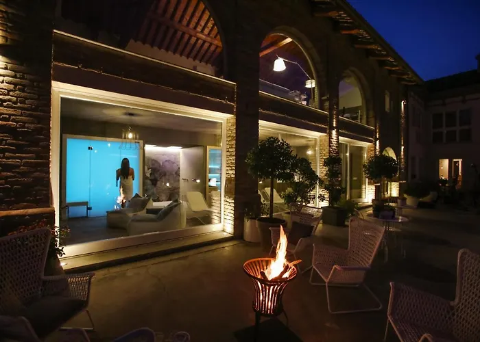 Langhe مزرعة للإقامة