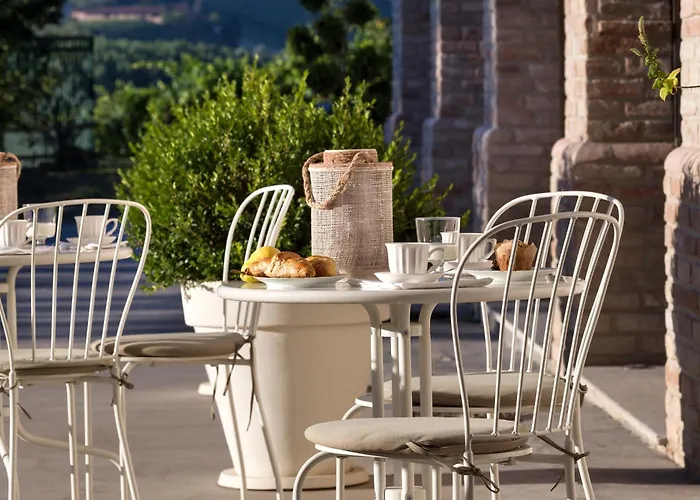 Langhe مزرعة للإقامة *